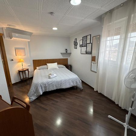 Apartamentos Centro Ciudad 2 Habitaciones Elda Εξωτερικό φωτογραφία