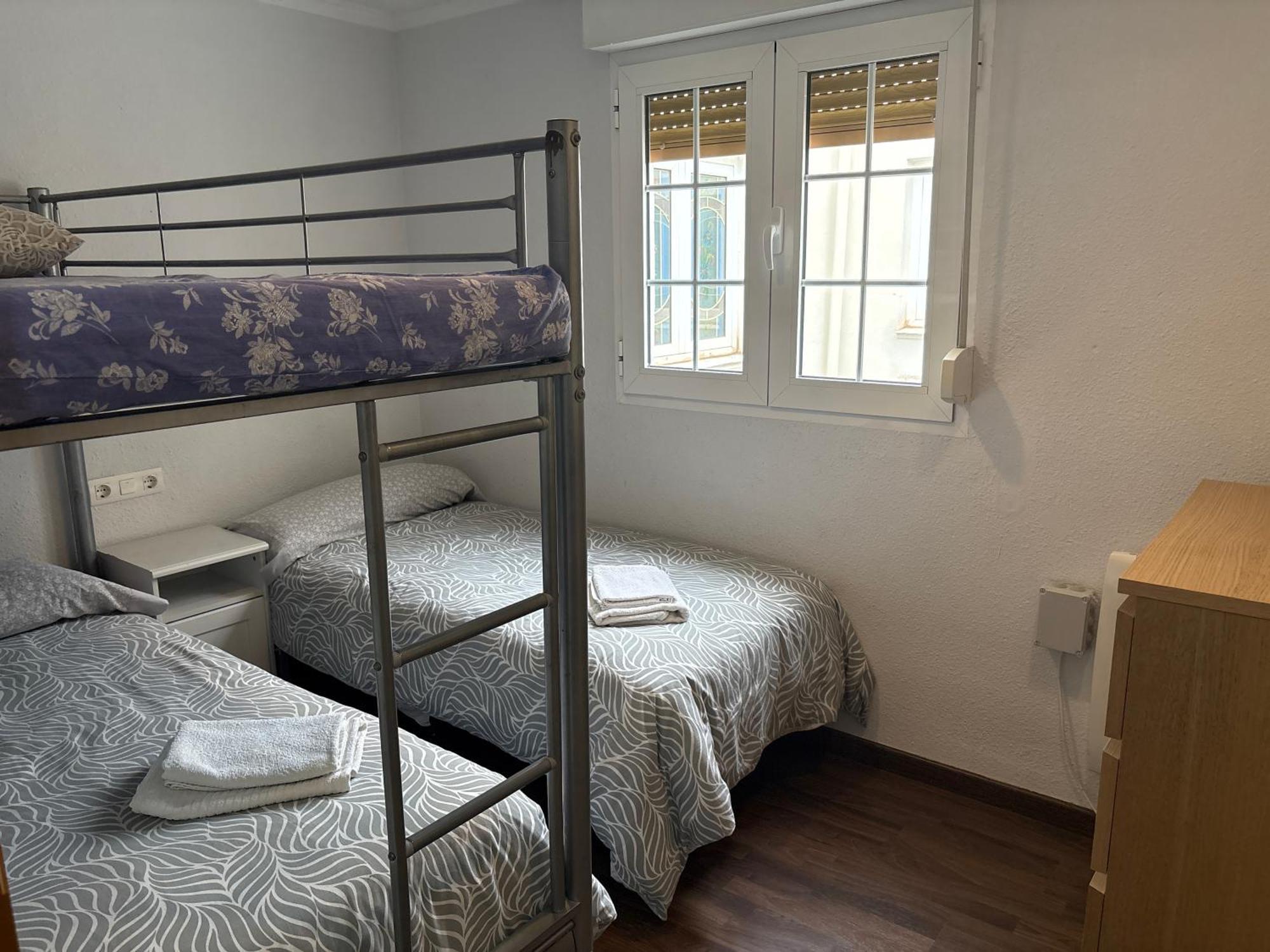 Apartamentos Centro Ciudad 2 Habitaciones Elda Εξωτερικό φωτογραφία