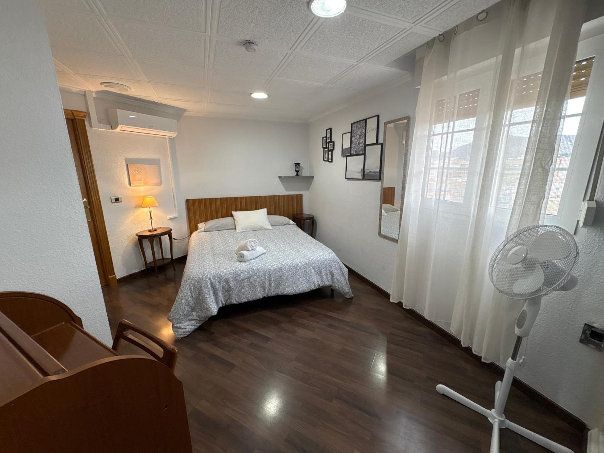 Apartamentos Centro Ciudad 2 Habitaciones Elda Εξωτερικό φωτογραφία